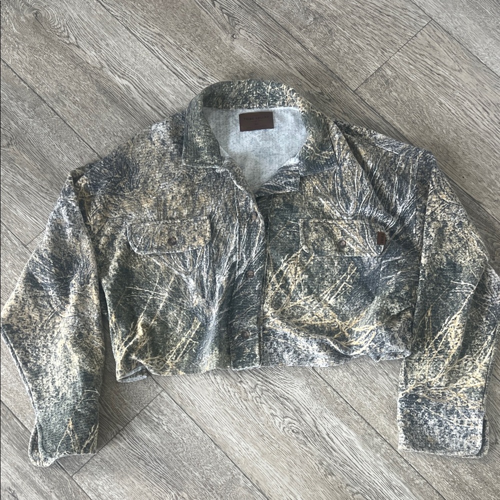 Tribe Kelley Cropped waffle shirt